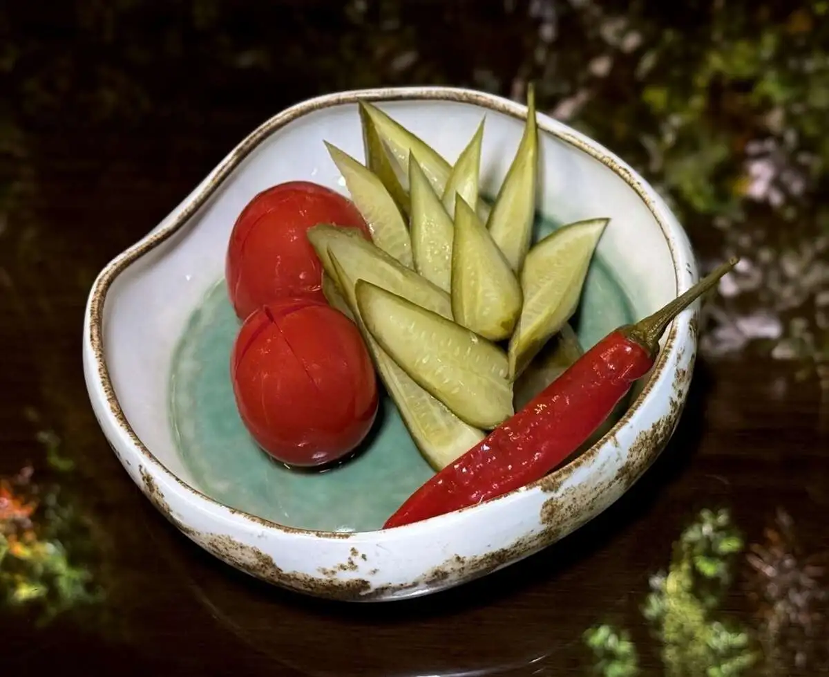 Соленья (помидоры/огурцы) зелень/Pickles (tomatoes/cucumbers) gree