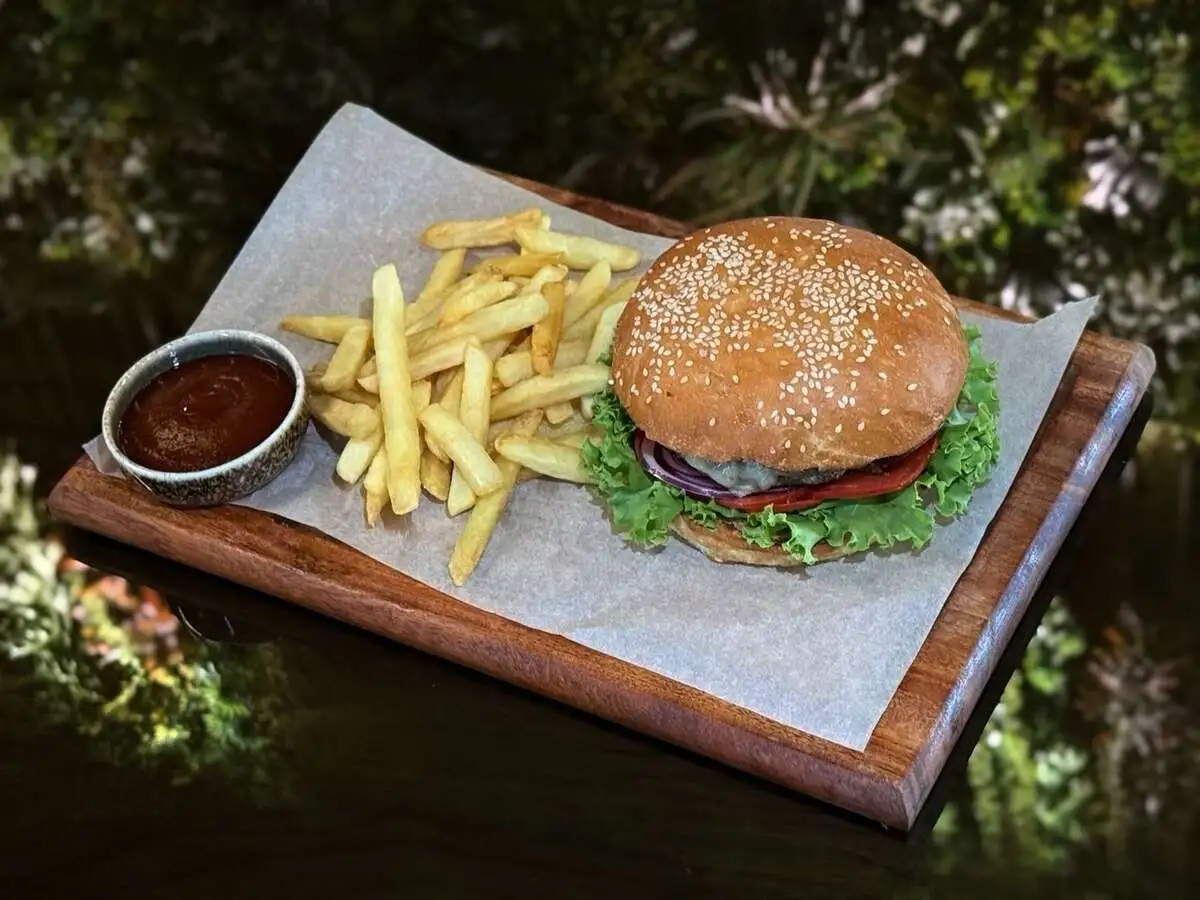 Бургер с говядиной /  Beef Burger