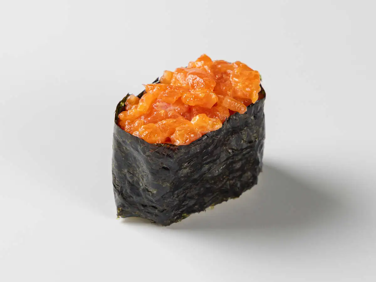 Гункан лосось