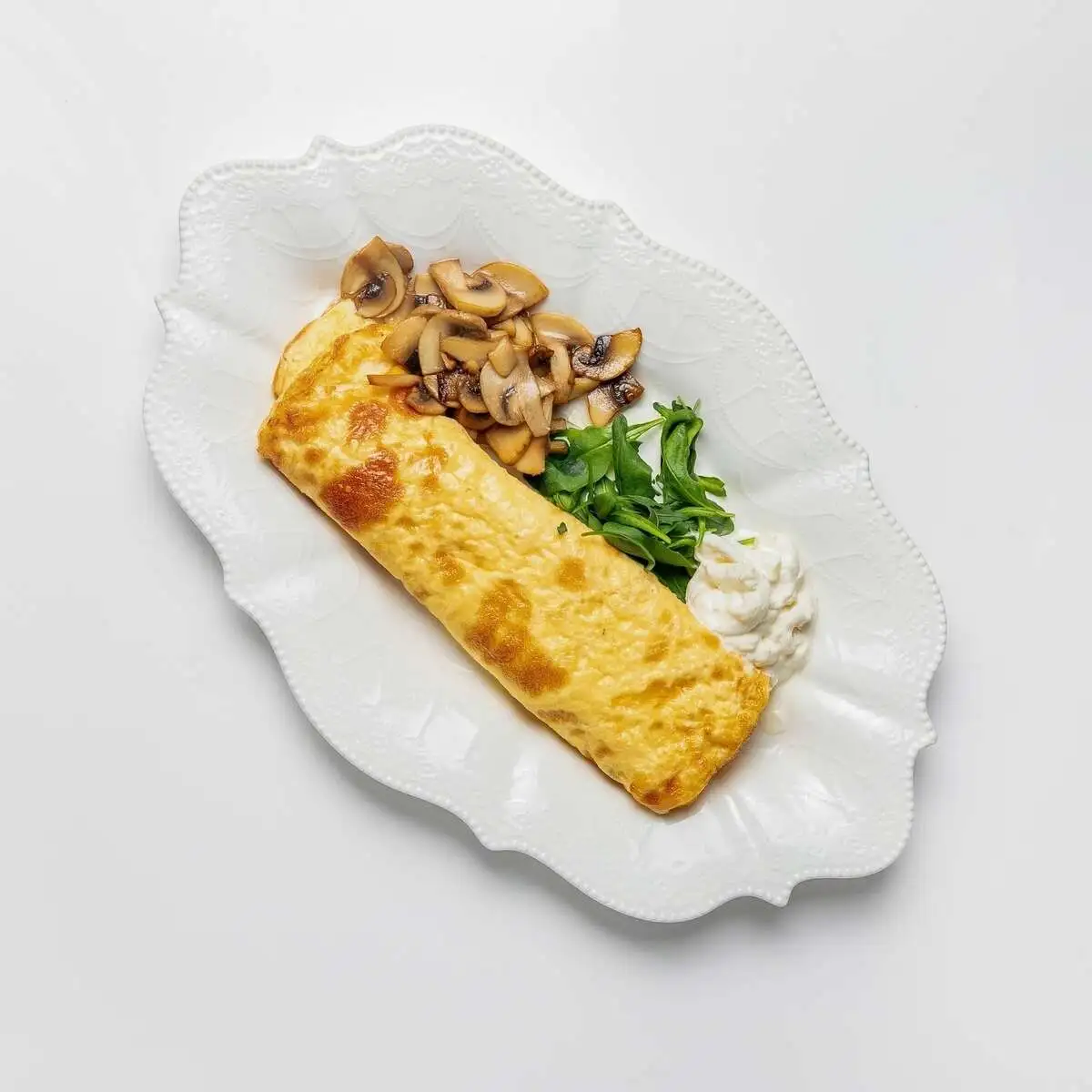 Омлет с шампиньонами и страчателлой 