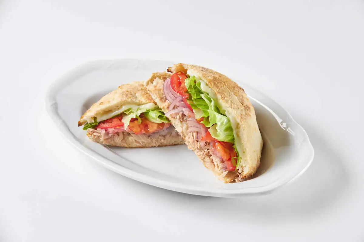 Пучча с тунцом