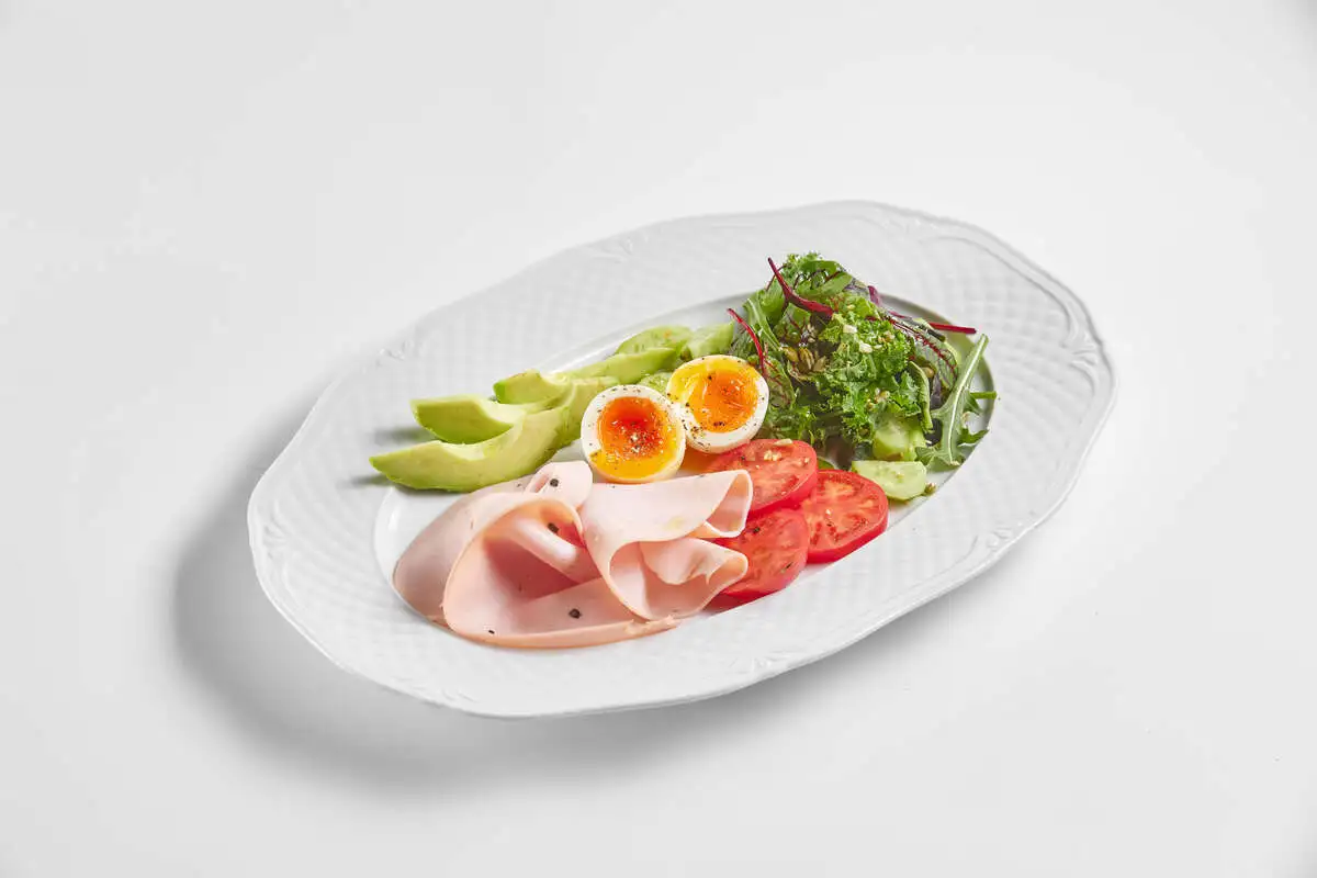 Завтрак "Лимончино" с мортаделлой