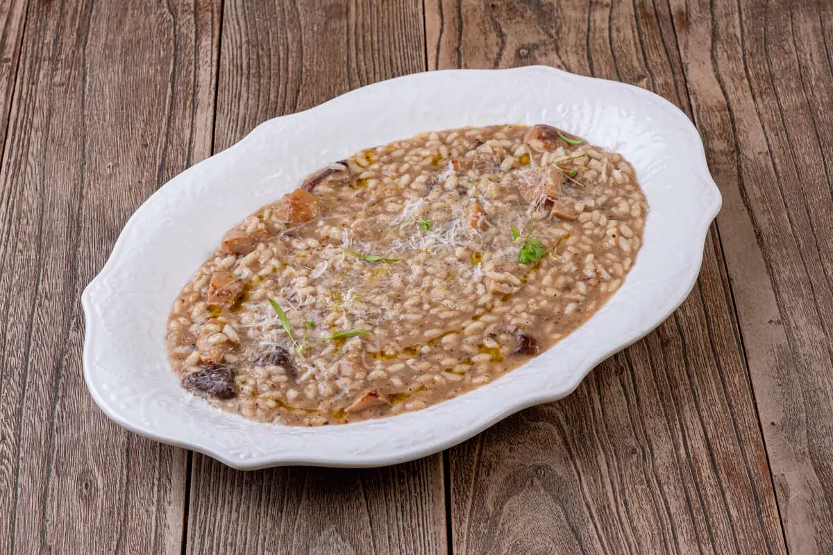 Ризотто белыми с грибами