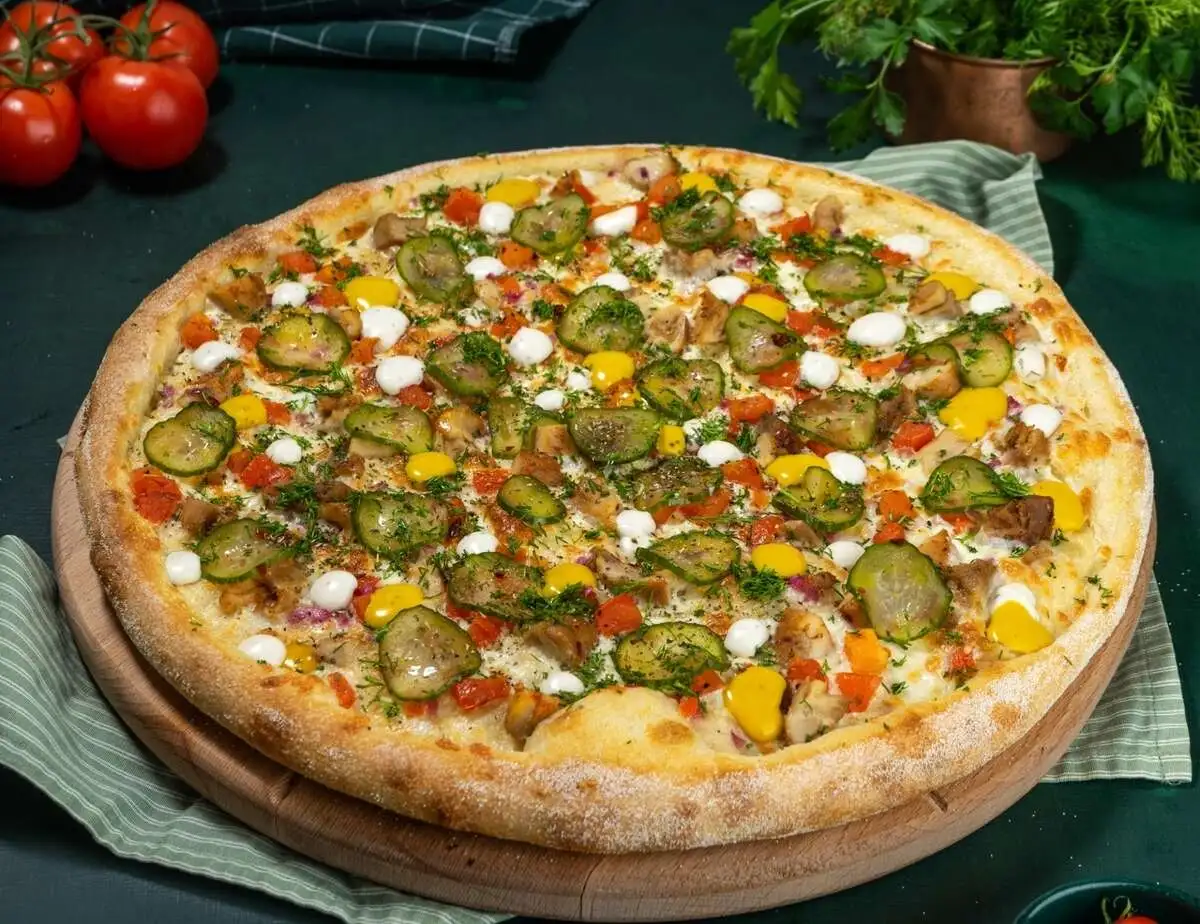 С КУРИЦЕЙ в белом соусе, 40 см