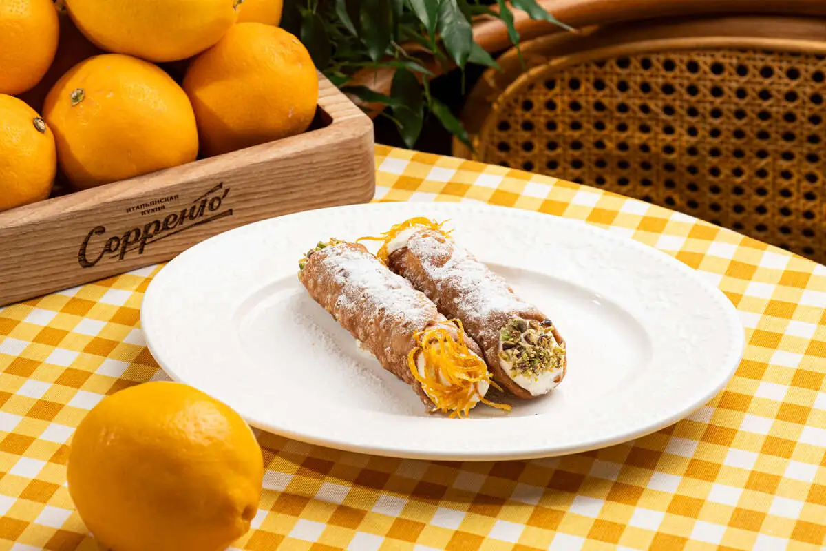 Сицилийский десерт Канноли 