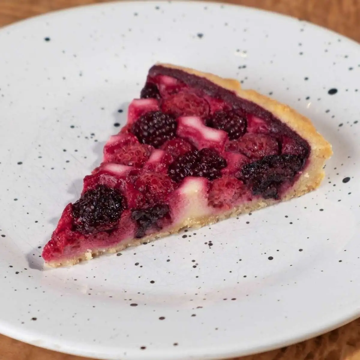 Тарт Малина-ежевика