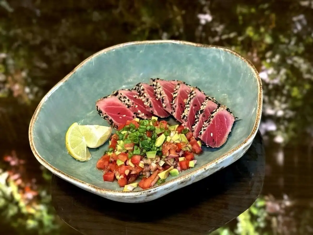 Татаки из тунца/Tuna tataki