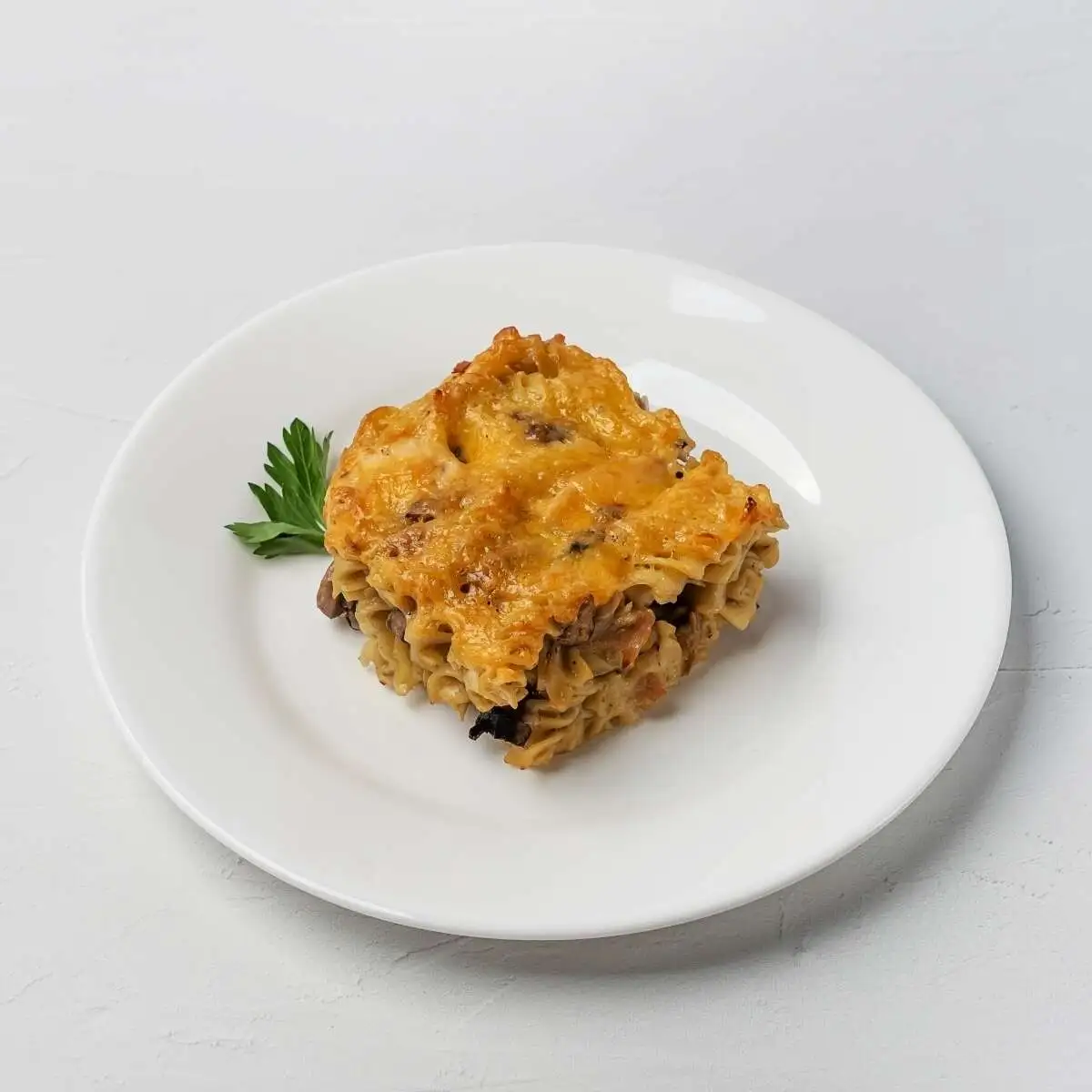 Фузилли под соусом бешамель