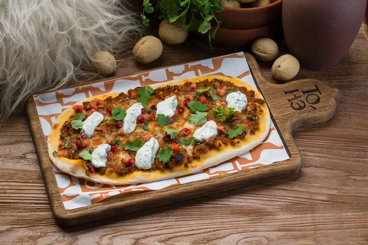 Хачапури Лахмаджун