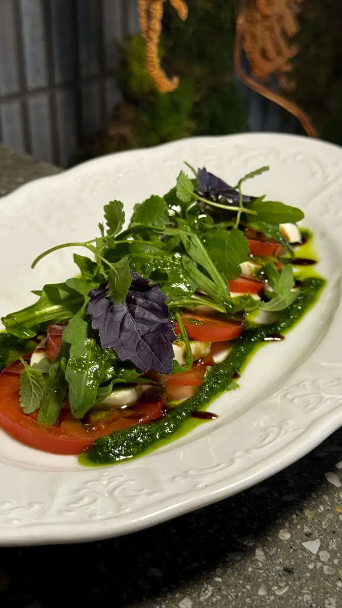 БЛ Капрезе с рассольной моцареллой 130гр.