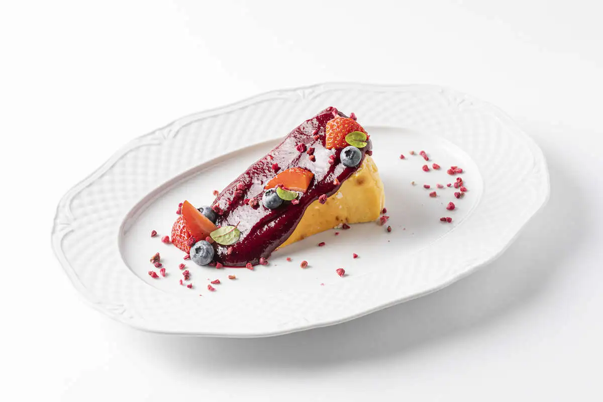 Чизкейк с лесными ягодами