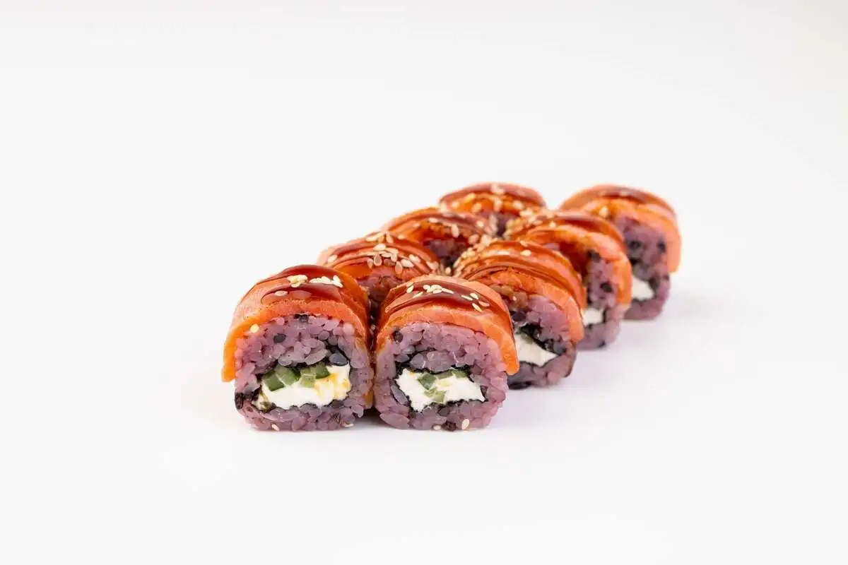 Лавандовый ролл "Абури филадельфия"