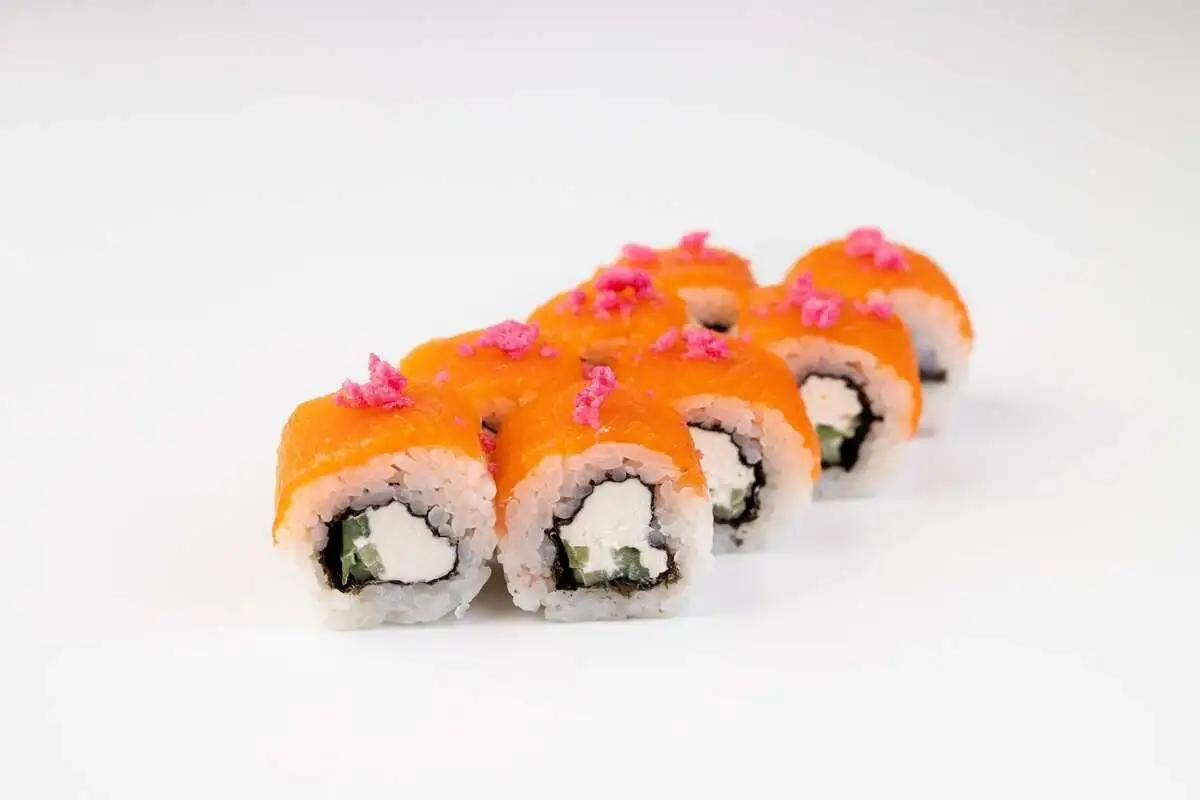 Ролл "Лайт филадельфия" с пряным арбузом