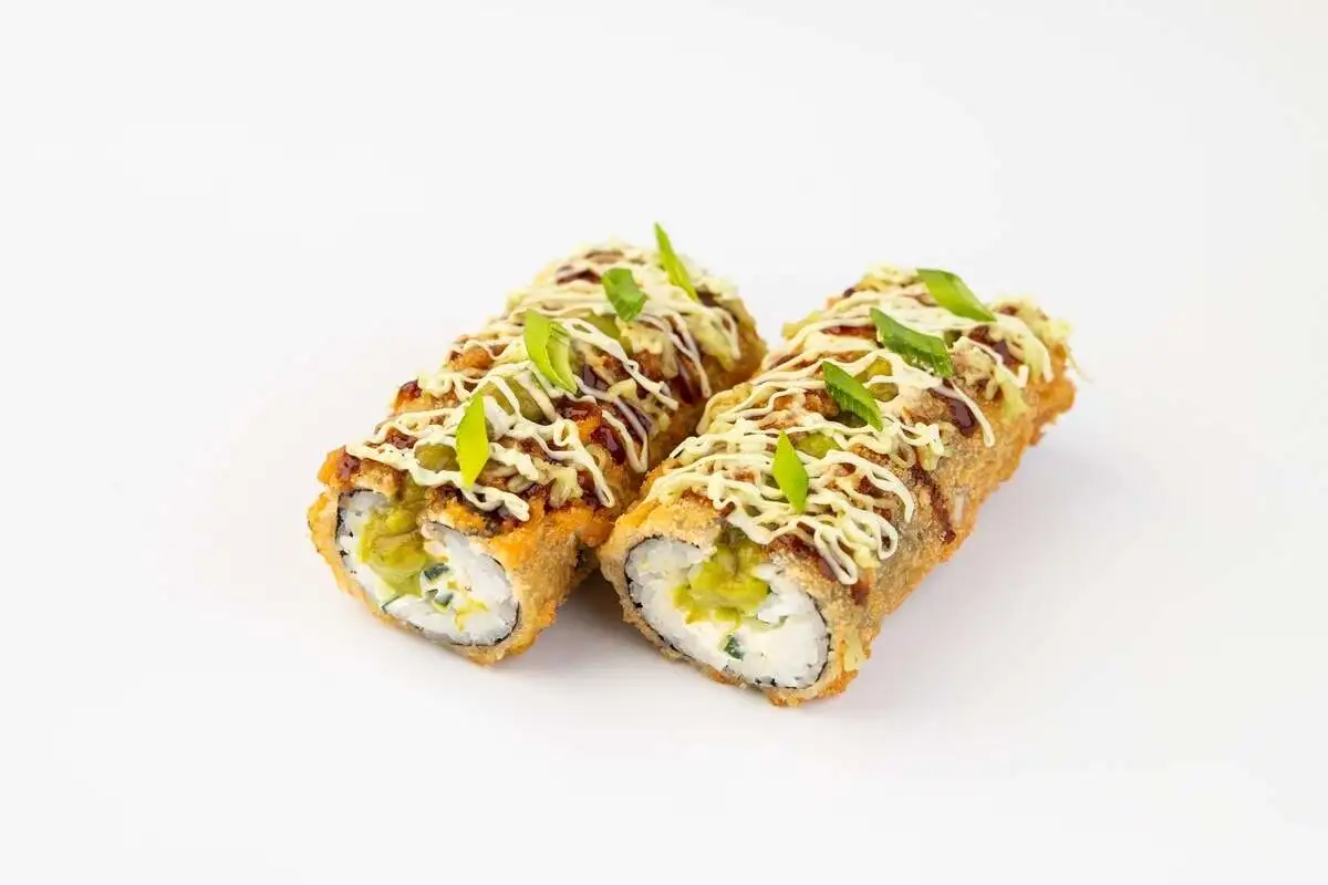 Темпура ролл "Хот-дог" с гуакамоле