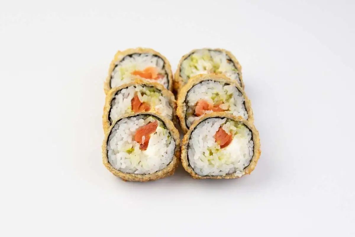 Темпура ролл «Сяке» с гуакамоле