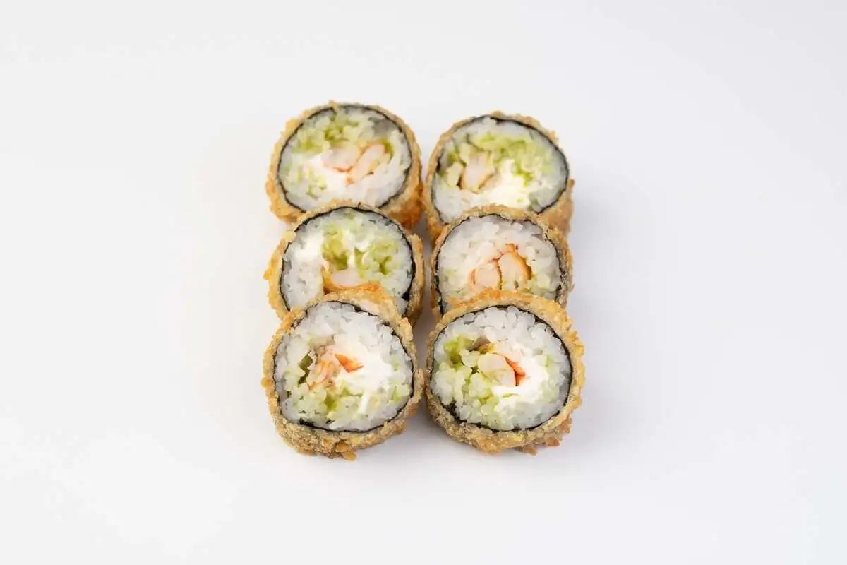 Темпура ролл «Эби» с гуакамоле