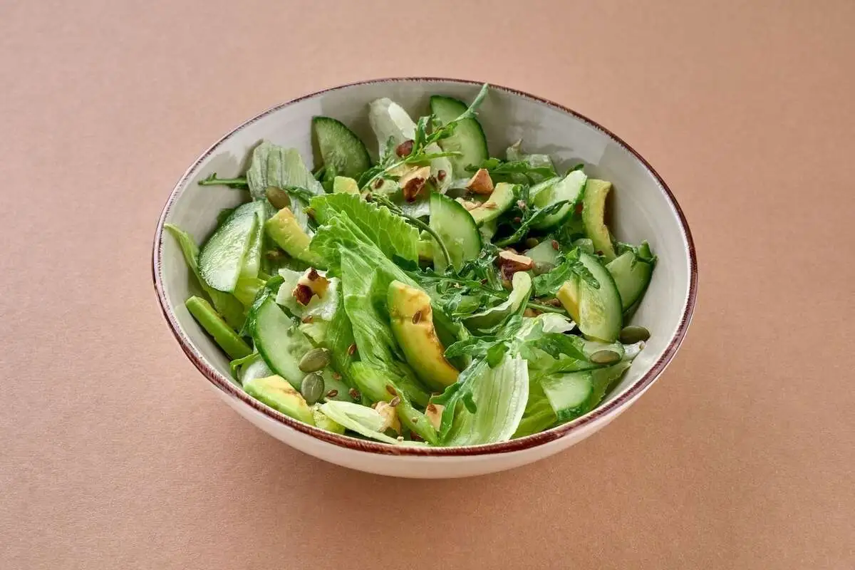 Зелёный овощной салат Грин