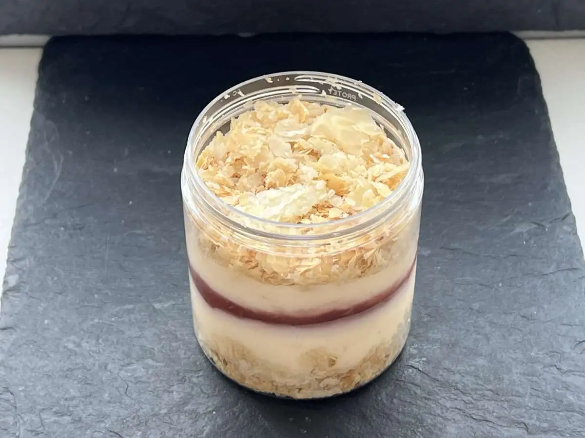 Наполеон клубничный