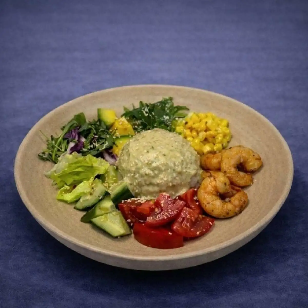 Боул с креветками и рисом