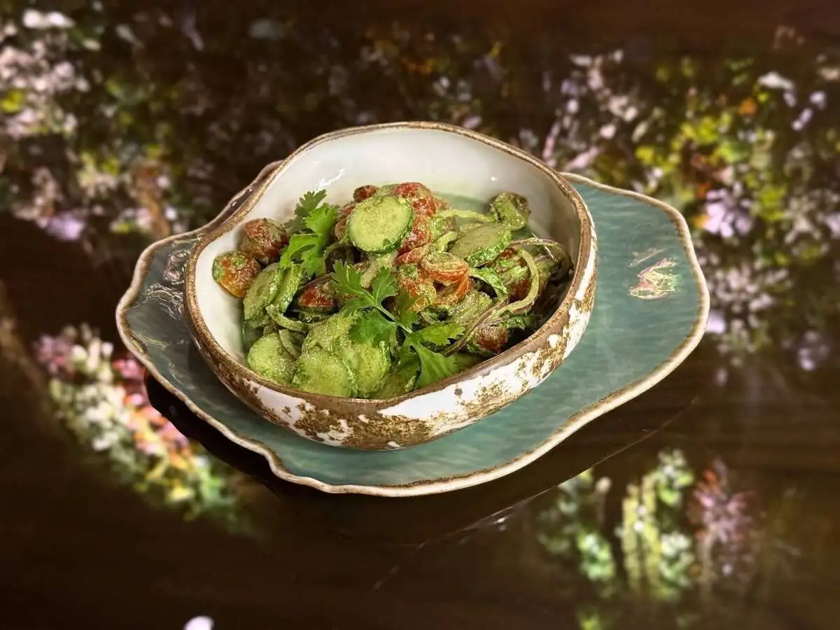 Грузинский салат с песто/Georgian salad with pesto