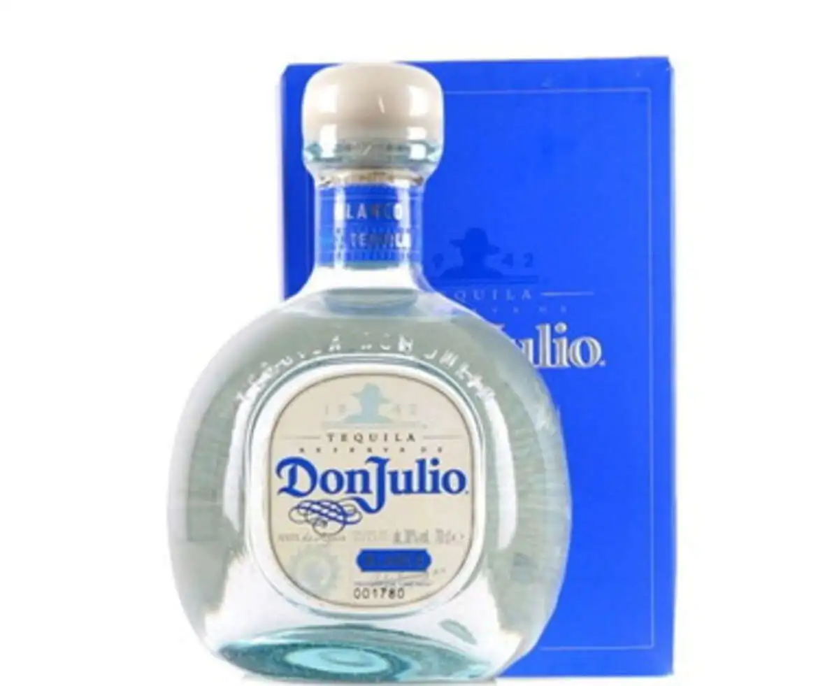 DON JULIO BLANCO 0.7L (1X6)
