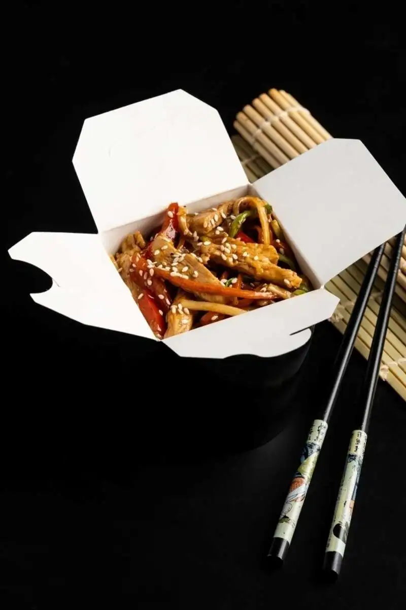 Вок с курицей