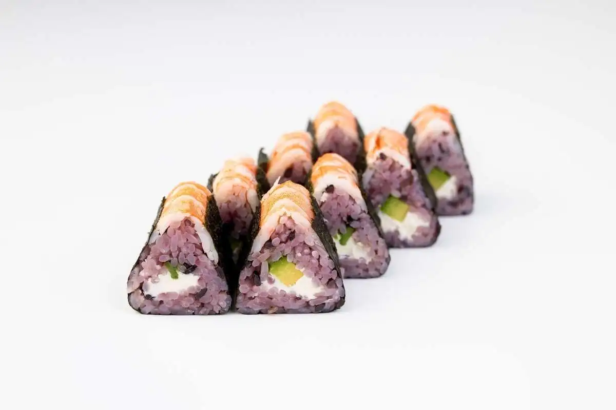 Лавандовый ролл "Санкаку" с креветкой