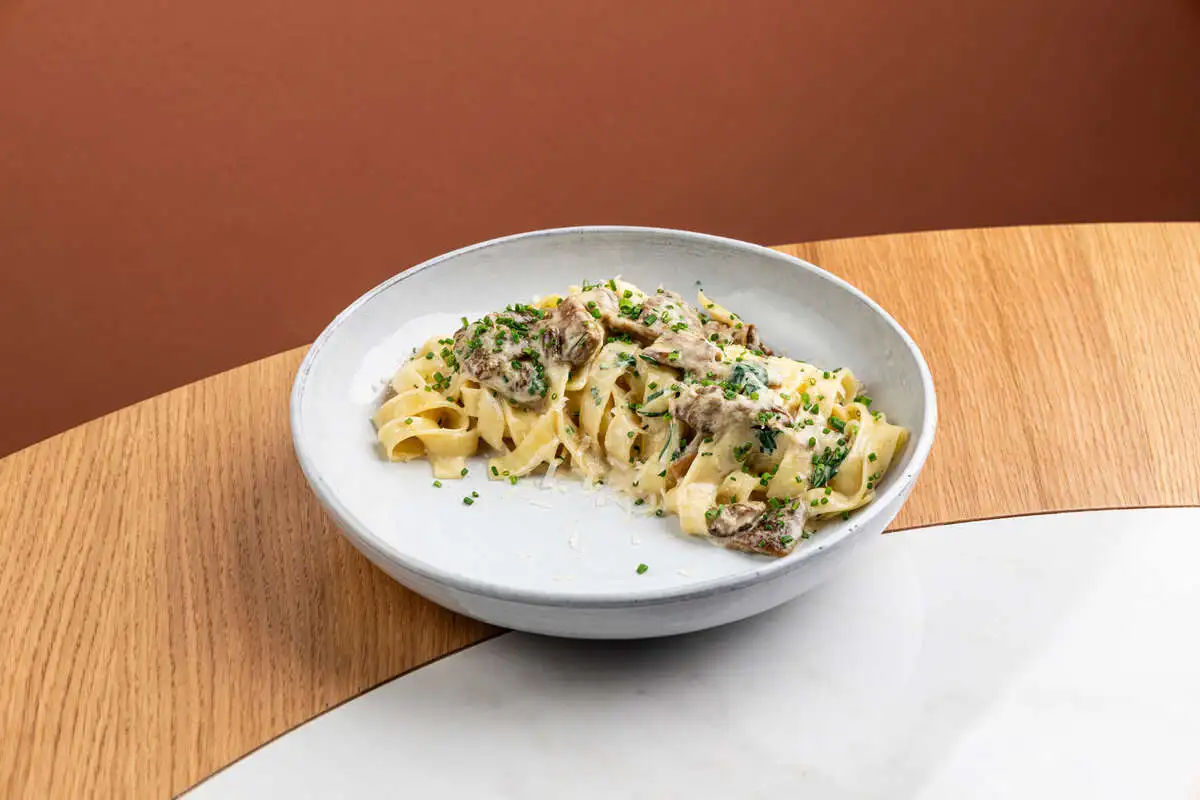 Фетучини с белыми грибами