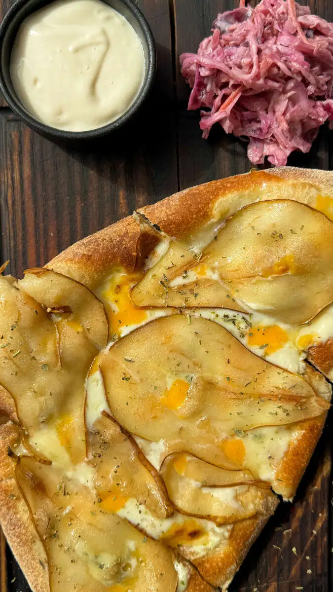 БЛ Пицца четыре сыра с грушей 190гр.