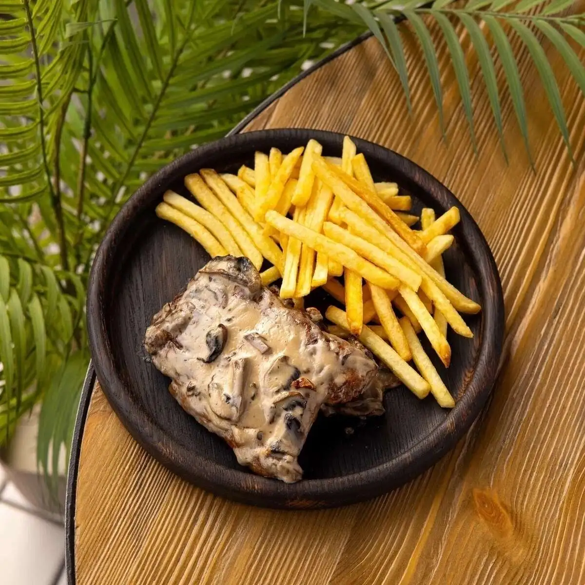 Ребра Чак в Грибном соусе