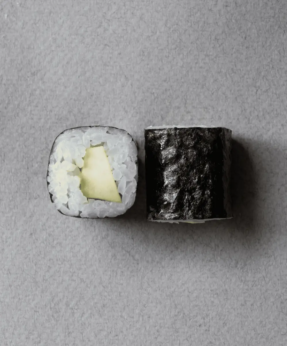 Мини ролл с авокадо