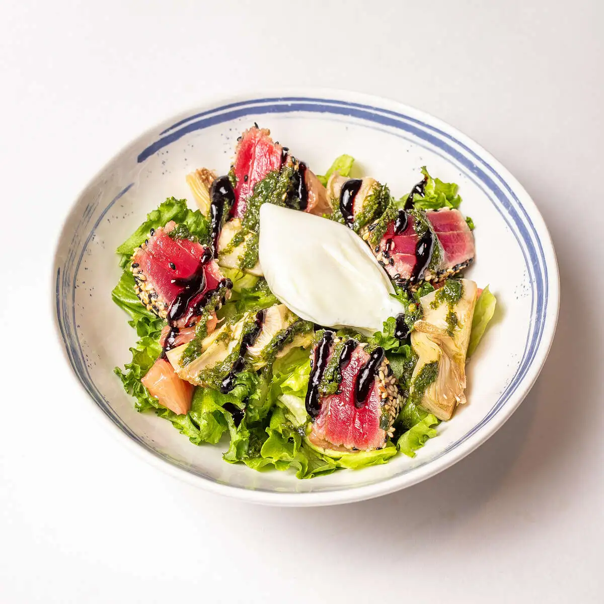 Тунец с тёплыми артишоками