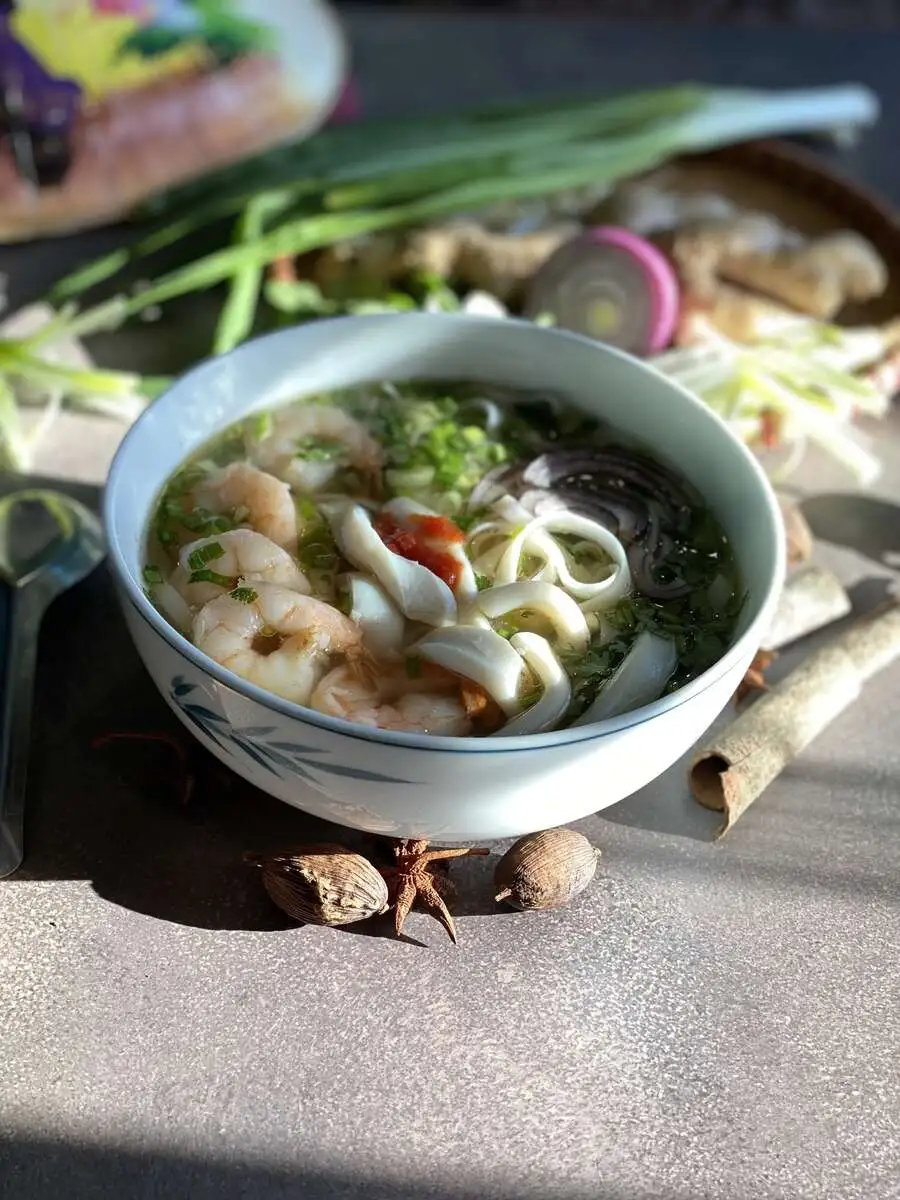 Фо Том (морепродукты)