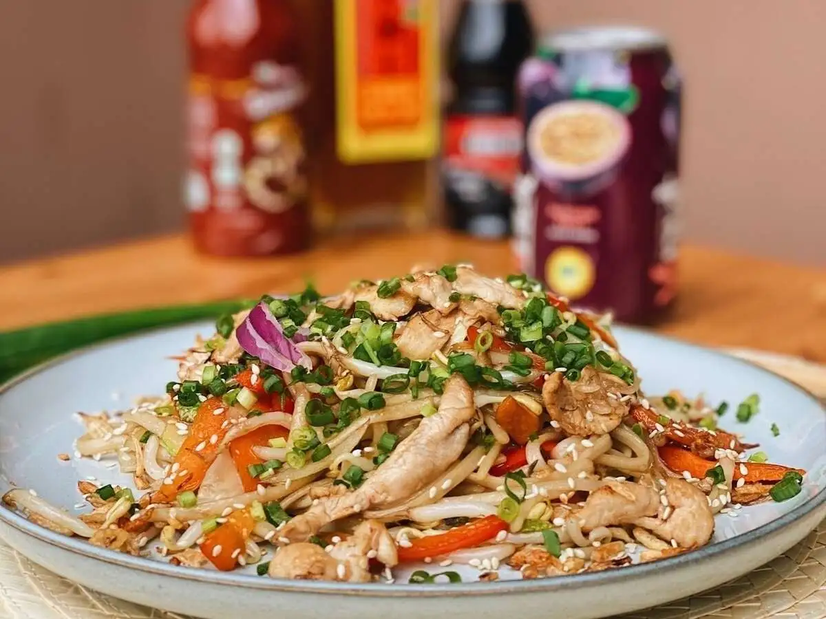 Лапша с морепродуктами вок