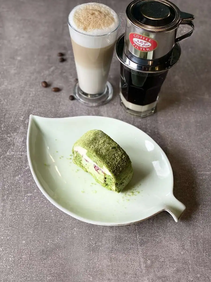 Пирожное  маслиново-фишташковое