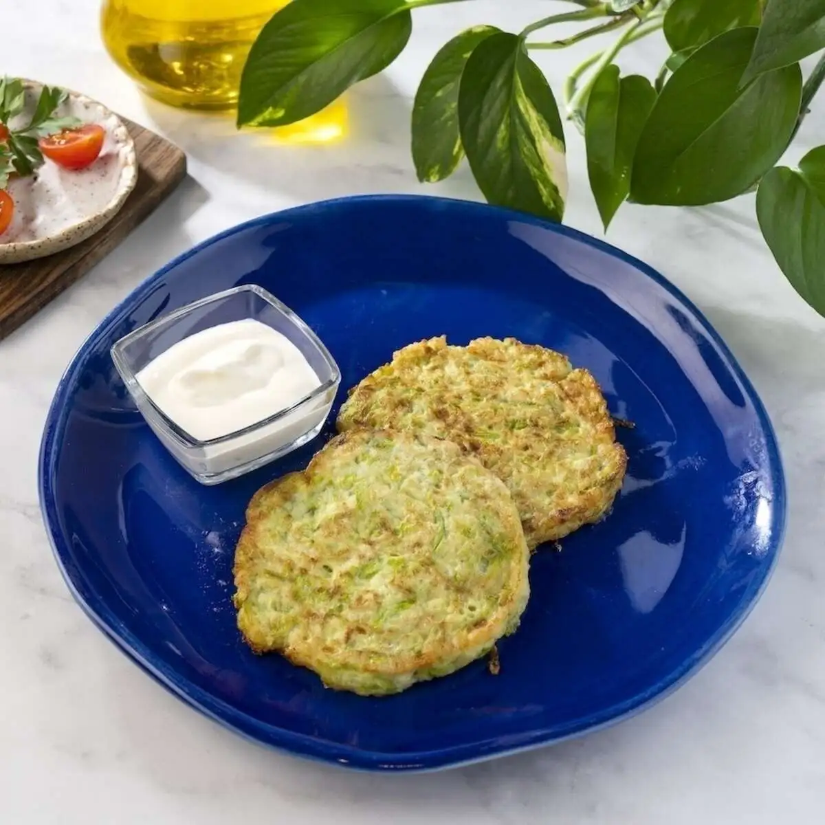 Оладьи кабачковые со сметаной