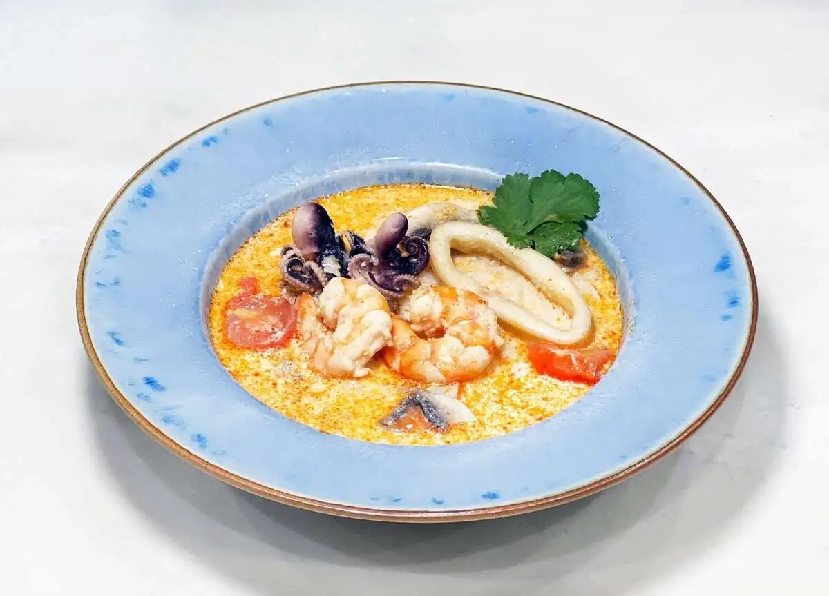 Суп Том ям тайский