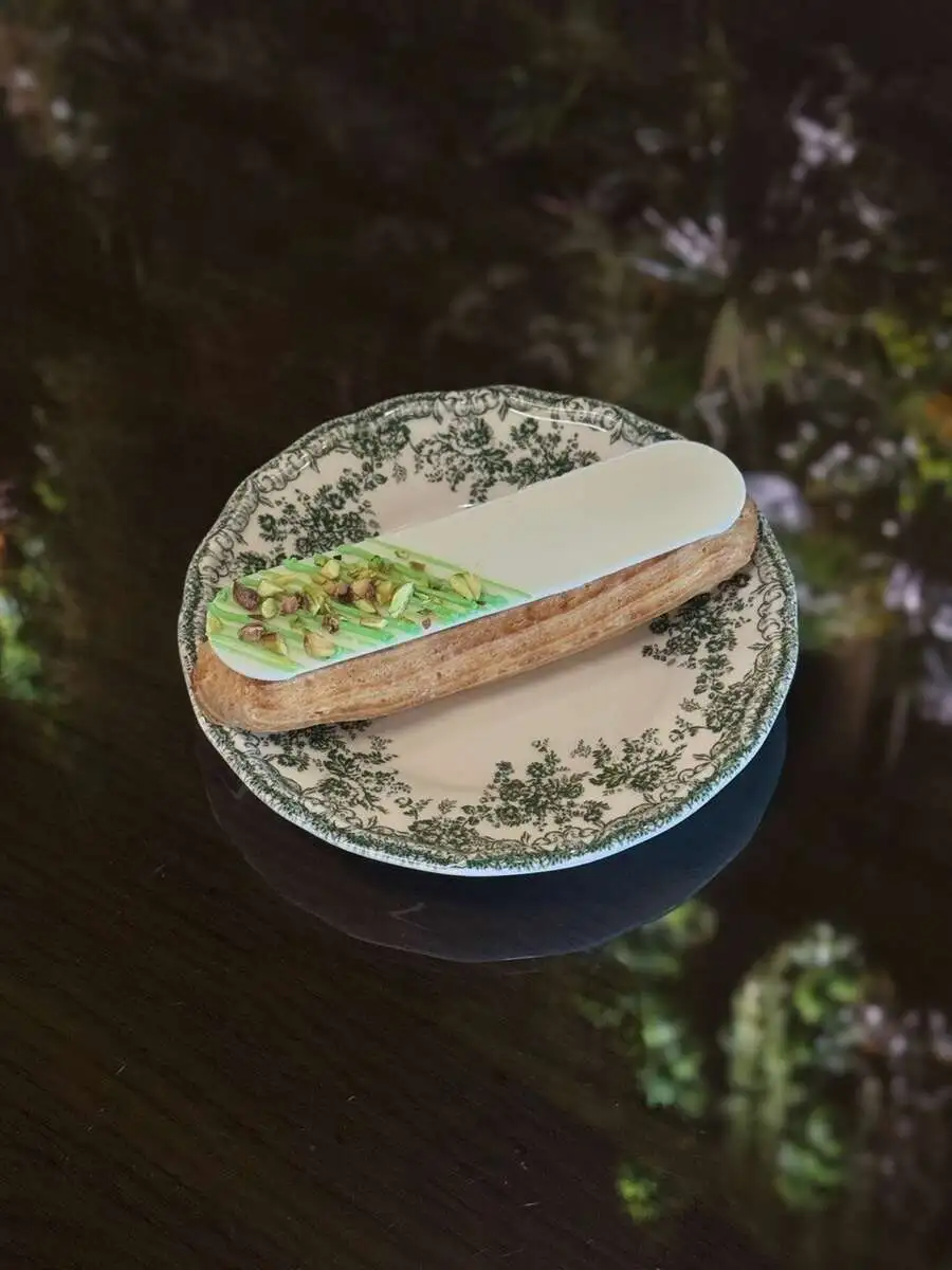 Эклер фисташковый/Pistachio eclair