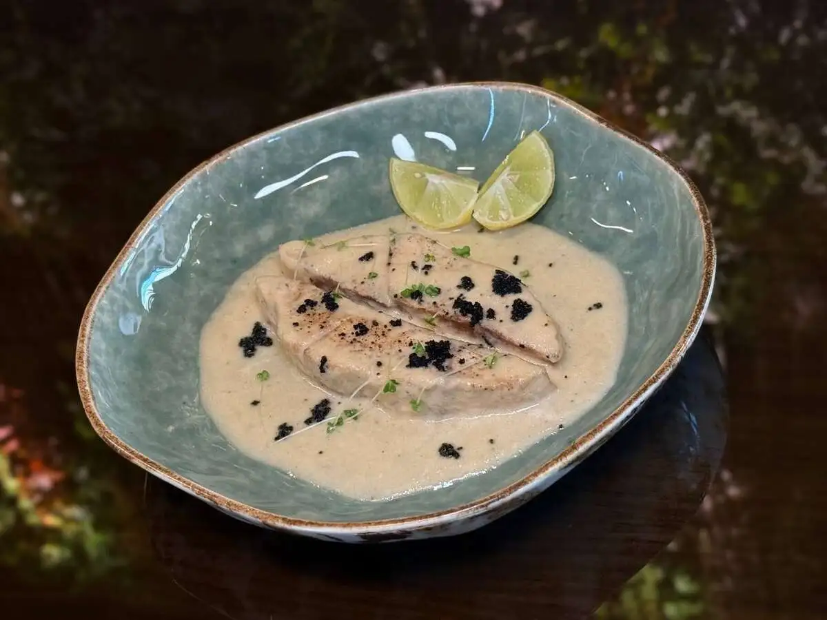 Запеченный карп в сливочном соусе/Baked carp in creamy sauce