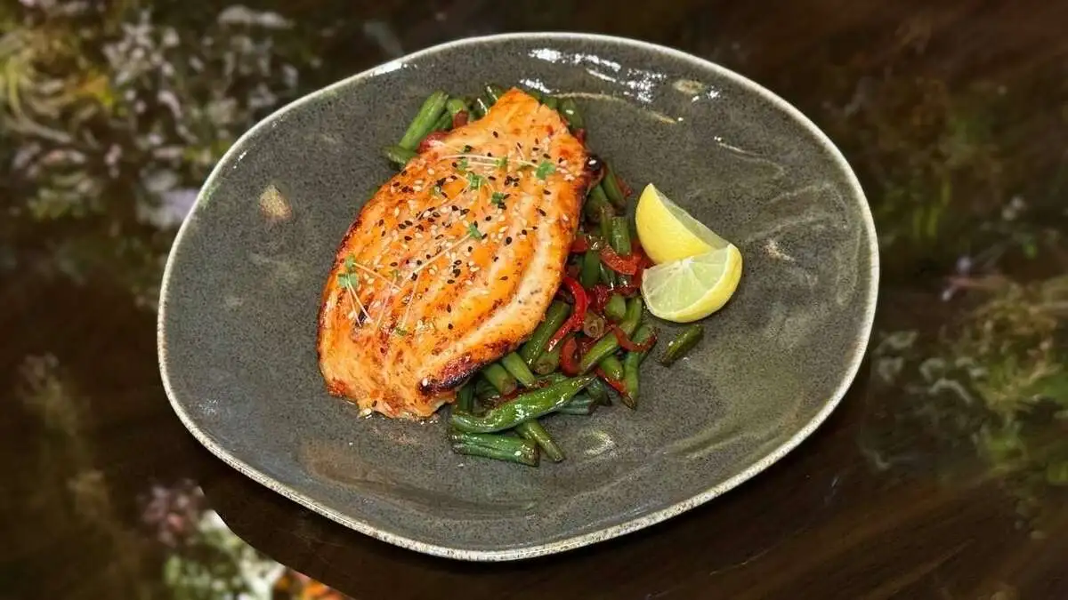 Лосось в цитрусовом соусе / Salmon in citrus sauce
