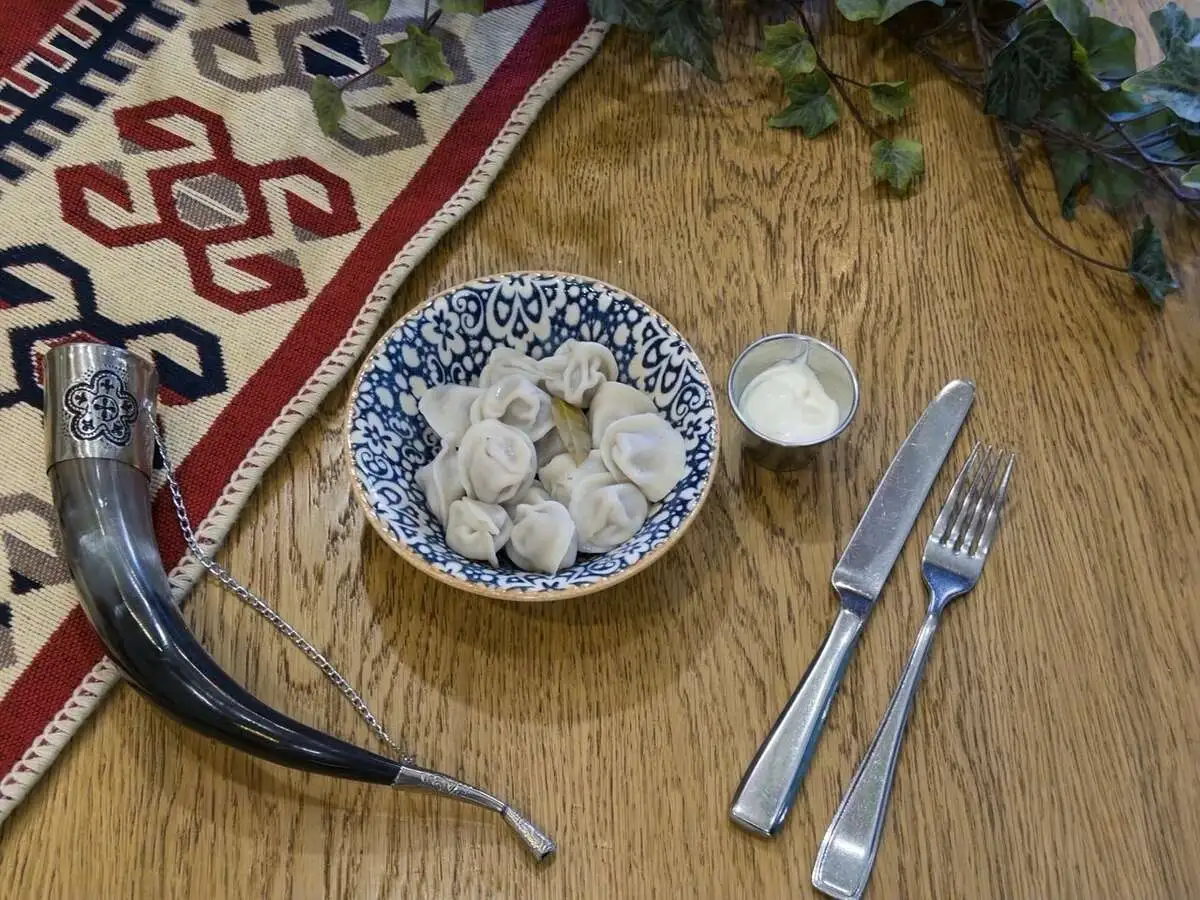  Пельмени с курицей и сметаной