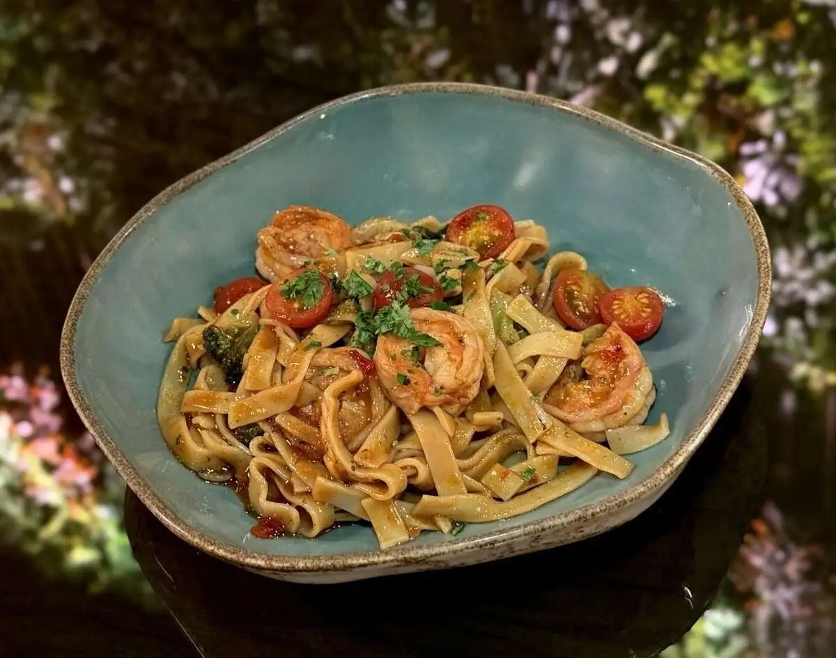 Паста с креветками 370/Pasta with shrimps 370