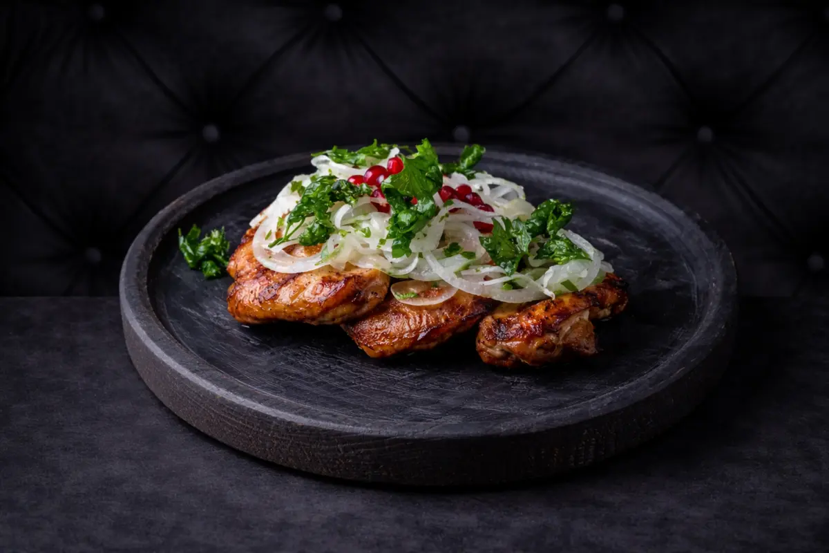Шашлык куриный из филе бедра в кунжутном маринаде