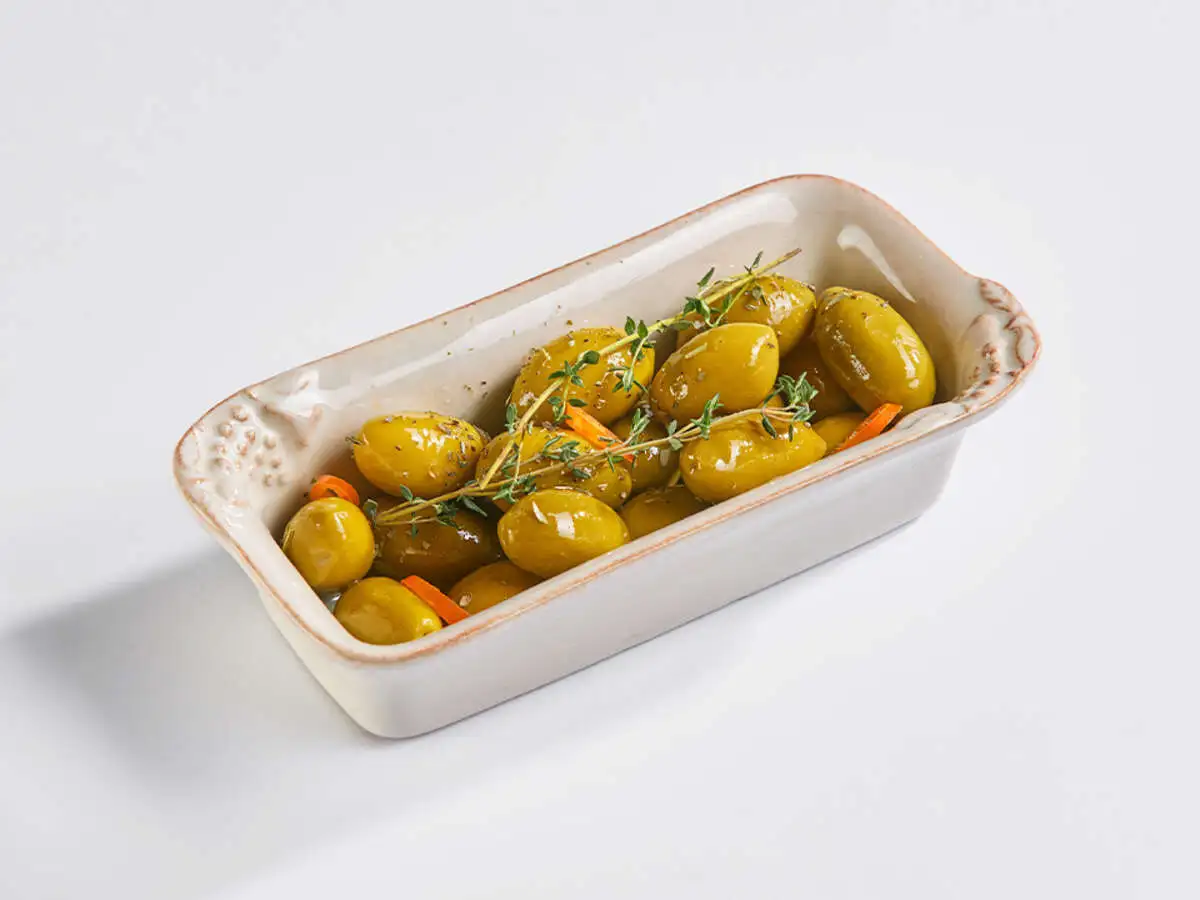 Оливки маринованные