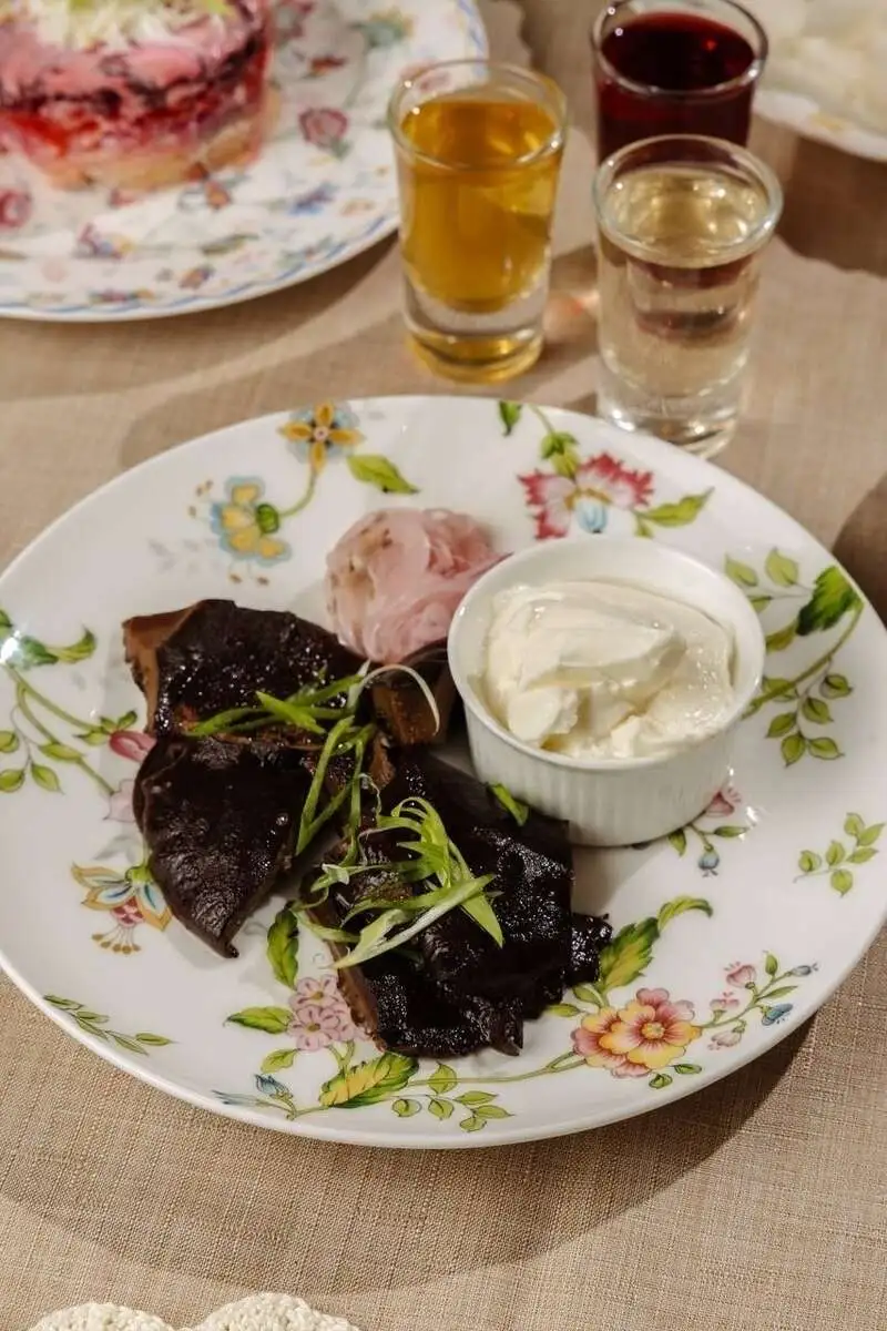Грузди со сметаной