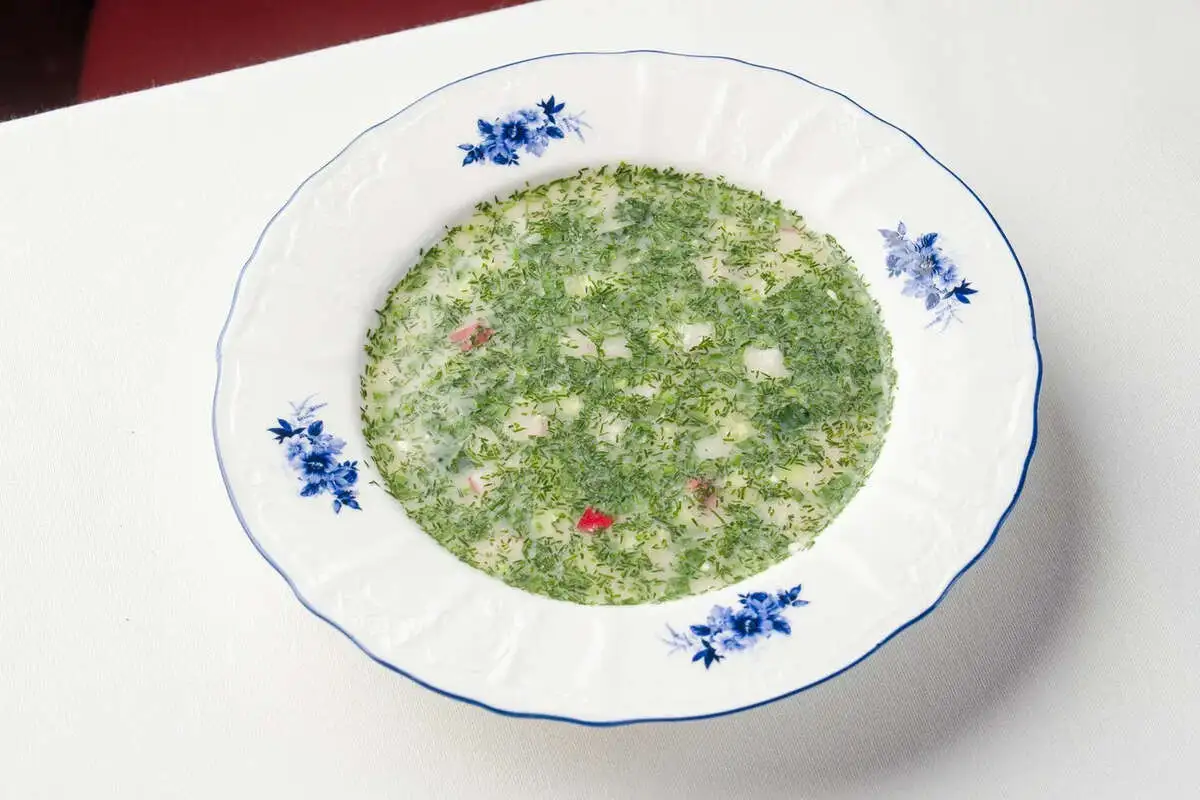 Суп окрошка мясная на квасе