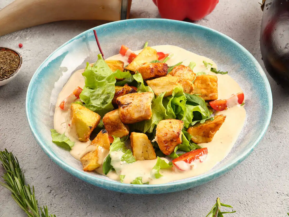 Нежный баклажан с шашлыком из курицы