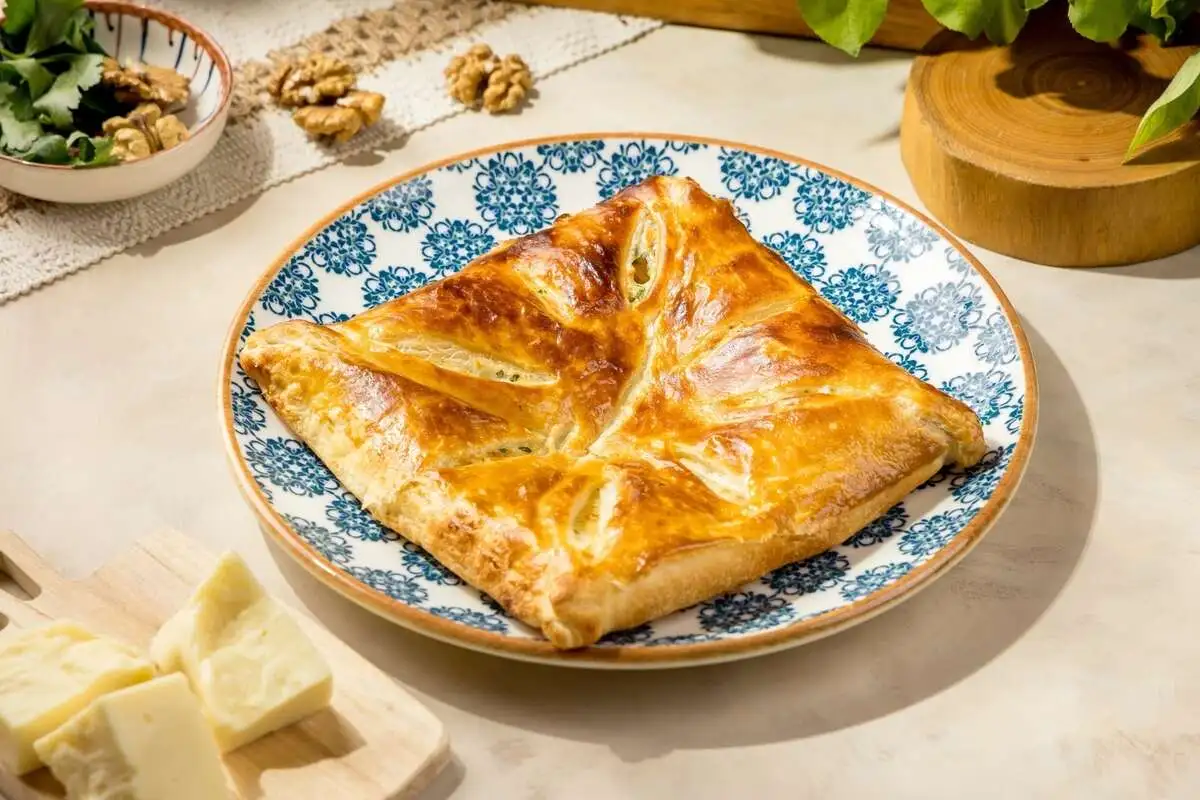 Пеновани с сыром и зеленью