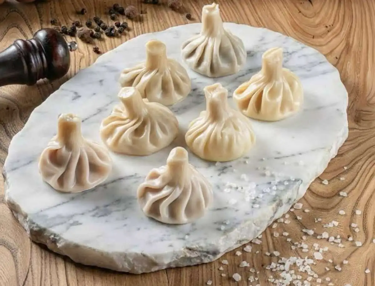 Хинкали с креветкой и крабом
