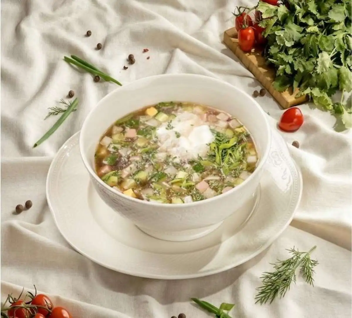 Окрошка с колбасой на квасе